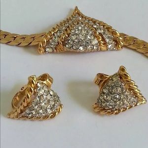 VINTAGE D'ORIAN 8915 SWAROVSKI NECKLACE &EARRINGS